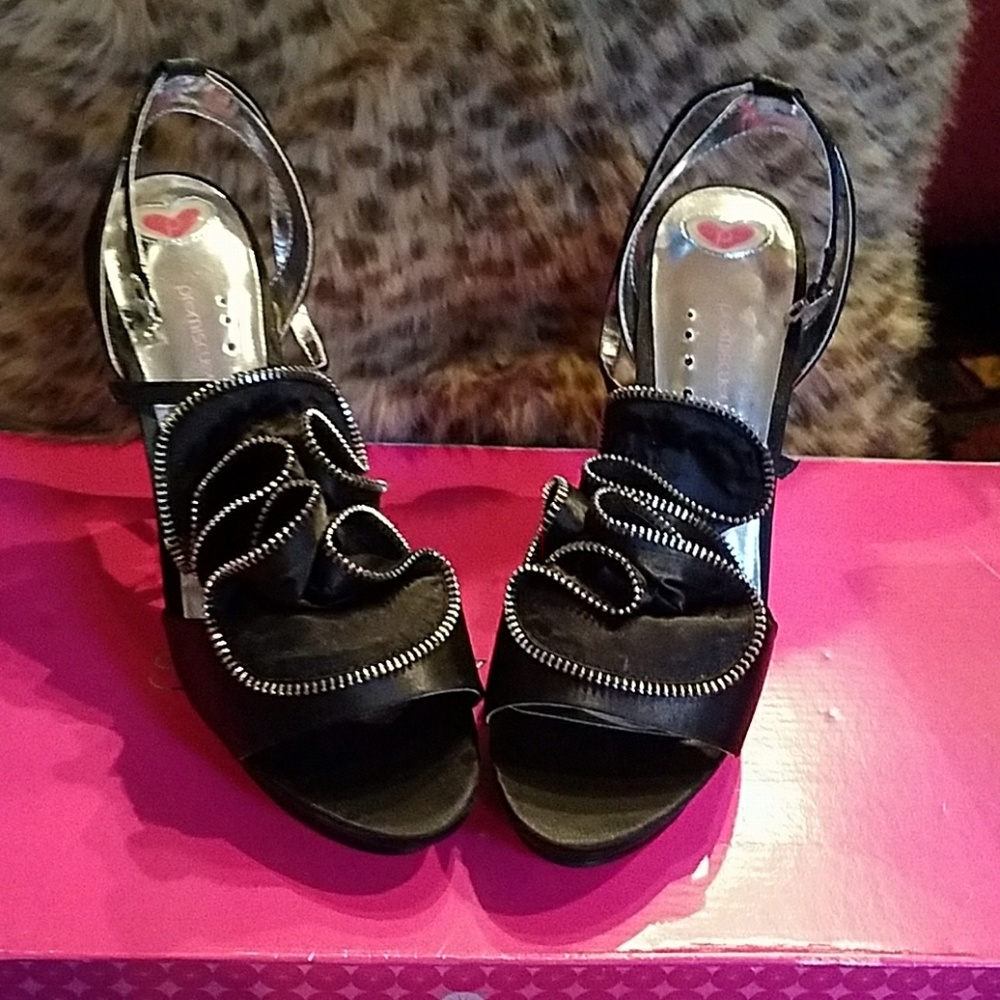 Women shoes